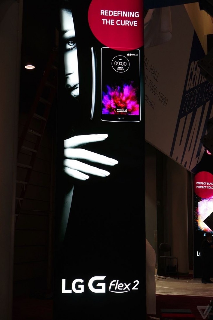 LG G Flex 2 is presented in a new ad